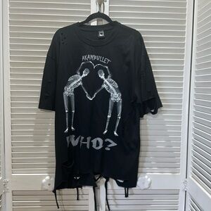 New studio T-shirt, black size extra large
